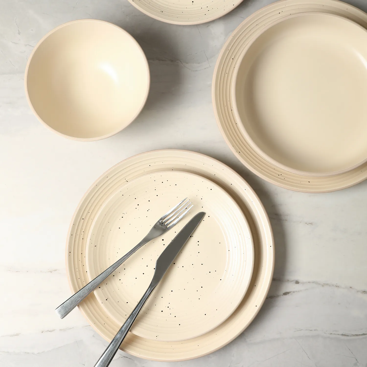Stone Lain Lauren Stoneware 16-Piece Dinnerware Set