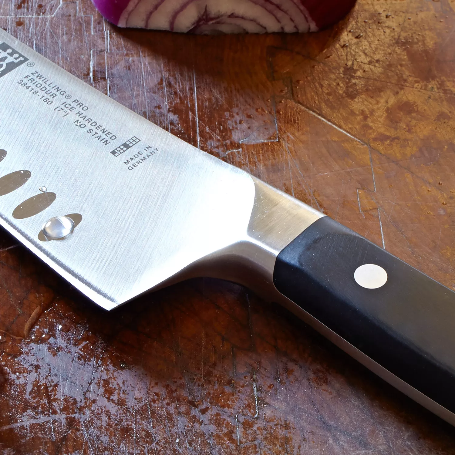 Zwilling J.A. Henckels Pro Rocking Santoku, 7&#34;