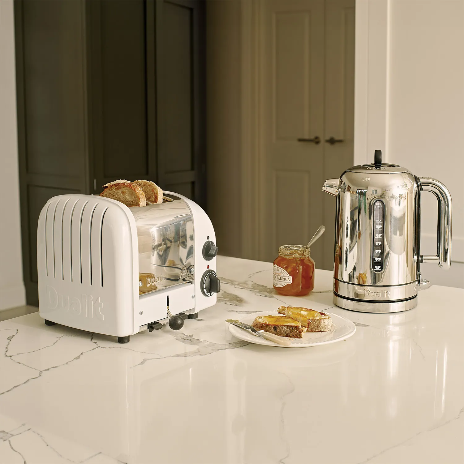 Dualit Classic Two-Slice Toaster