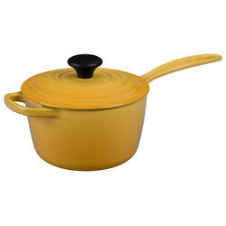 Le Creuset Signature Saucepan, 1.75 qt. Great saucepan