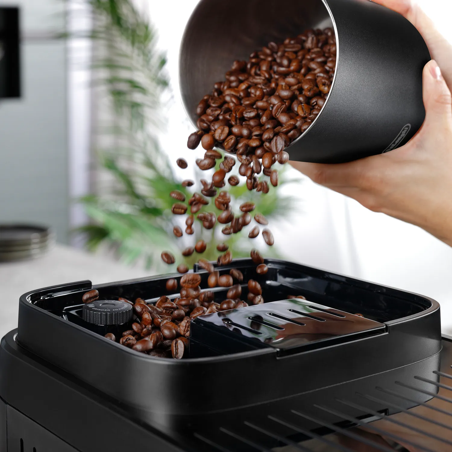 De'Longhi Magnifica Evo Next Fully Automatic Espresso Machine