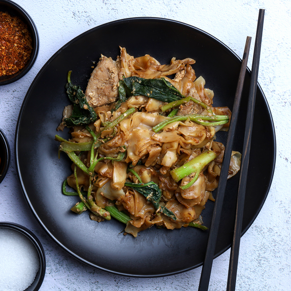 Online Thai Stir-Fried Noodles + Fresh Rolls (Eastern Time)
