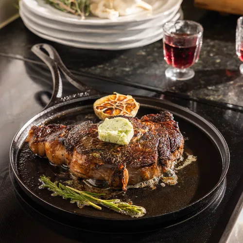 Lodge Blacklock Cast Iron Round Griddle, 11"