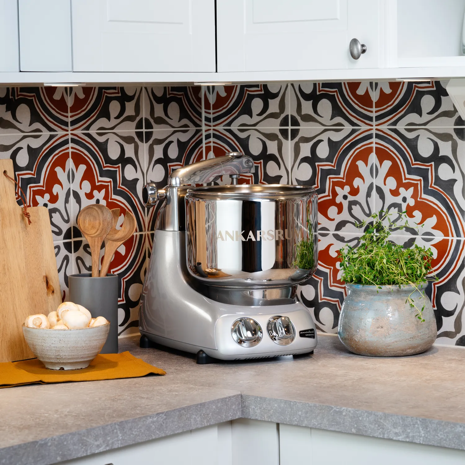 Ankarsrum Assistent® Original Stand Mixer, 7 Qt. 