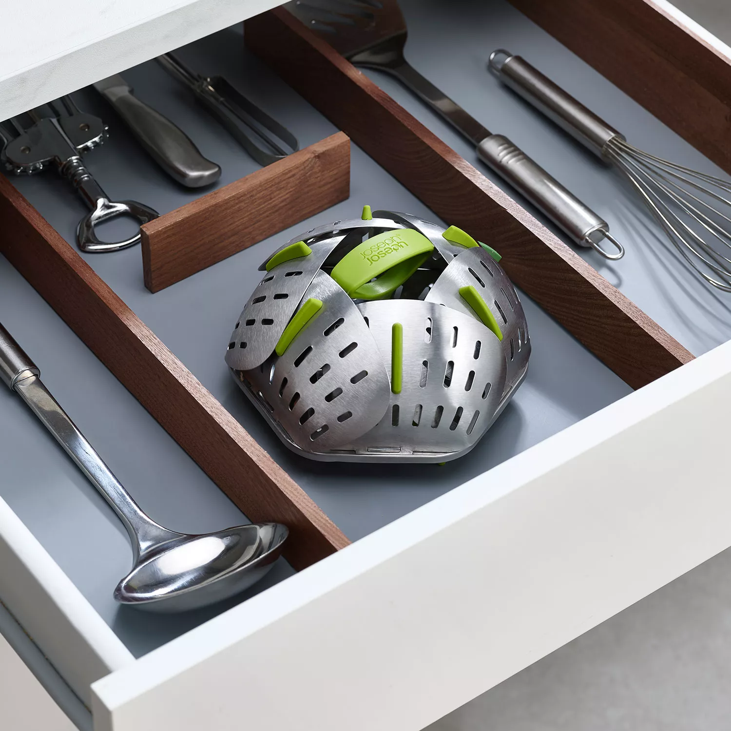 Joseph Joseph Bloom Steel Folding Steamer Basket