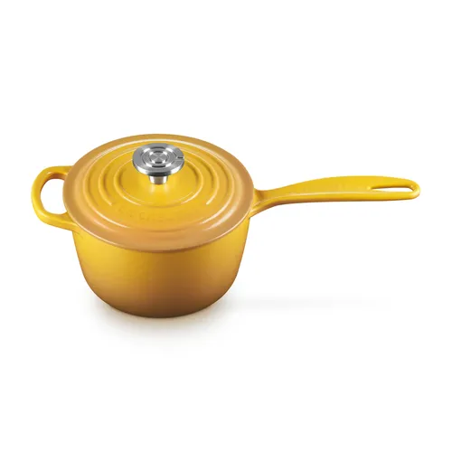 Le Creuset Signature Saucepan, 1.75 qt.