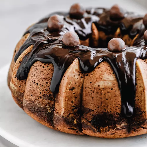 Pumpkin Chocolate Swirl Bundt Cake