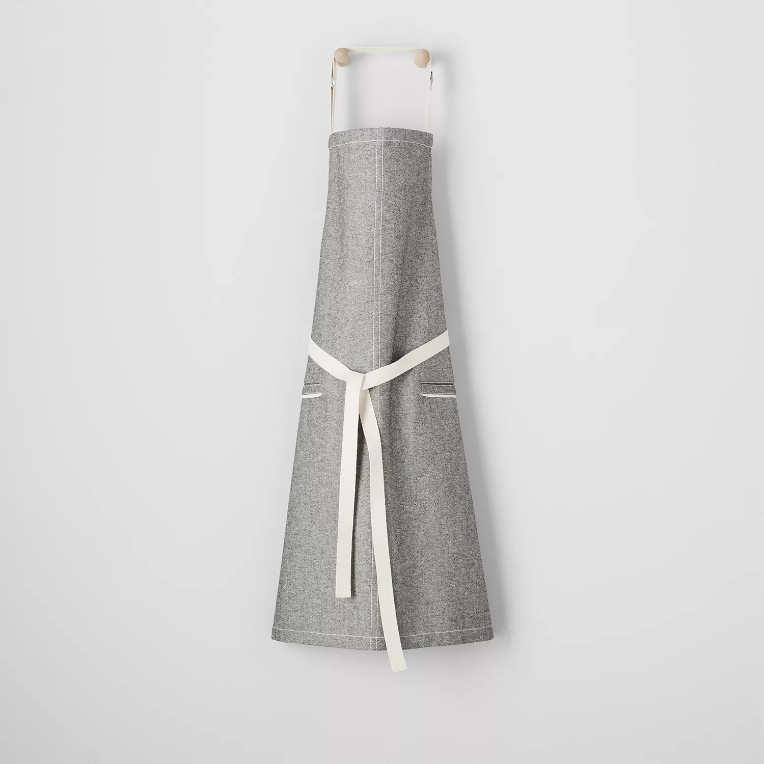 Sur La Table The Sous Chef Signature Apron, Gray