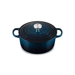 Le Creuset Signature Round Dutch Oven, 5.5 Qt.