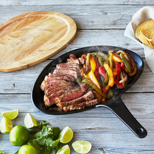 Sur La Table Ceramic Fajita Pan with Wooden Base Sur La Table Ceramic Fajita Pan with Wooden Base