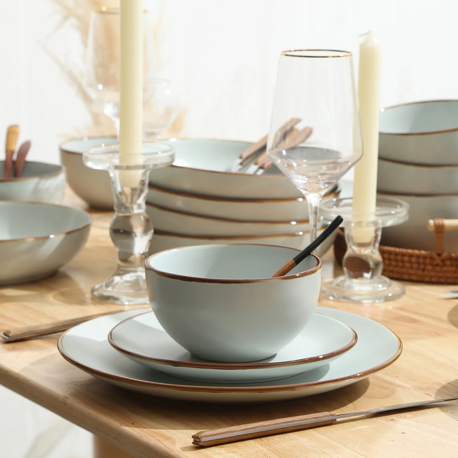Stone Lain Brasa Stoneware 16-Piece Dinnerware Set