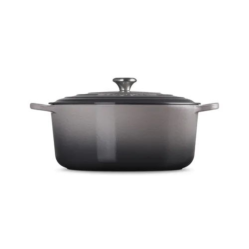 Le Creuset Signature Round Dutch Oven, 13.25 qt.