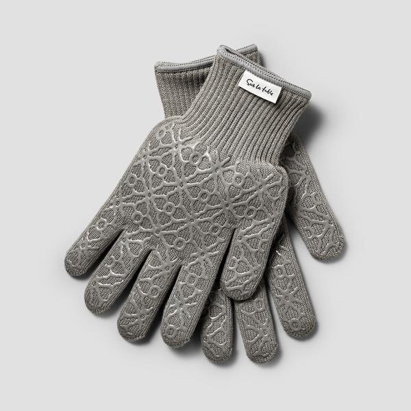 Sur La Table Small Tile Oven Gloves, Set of 2
