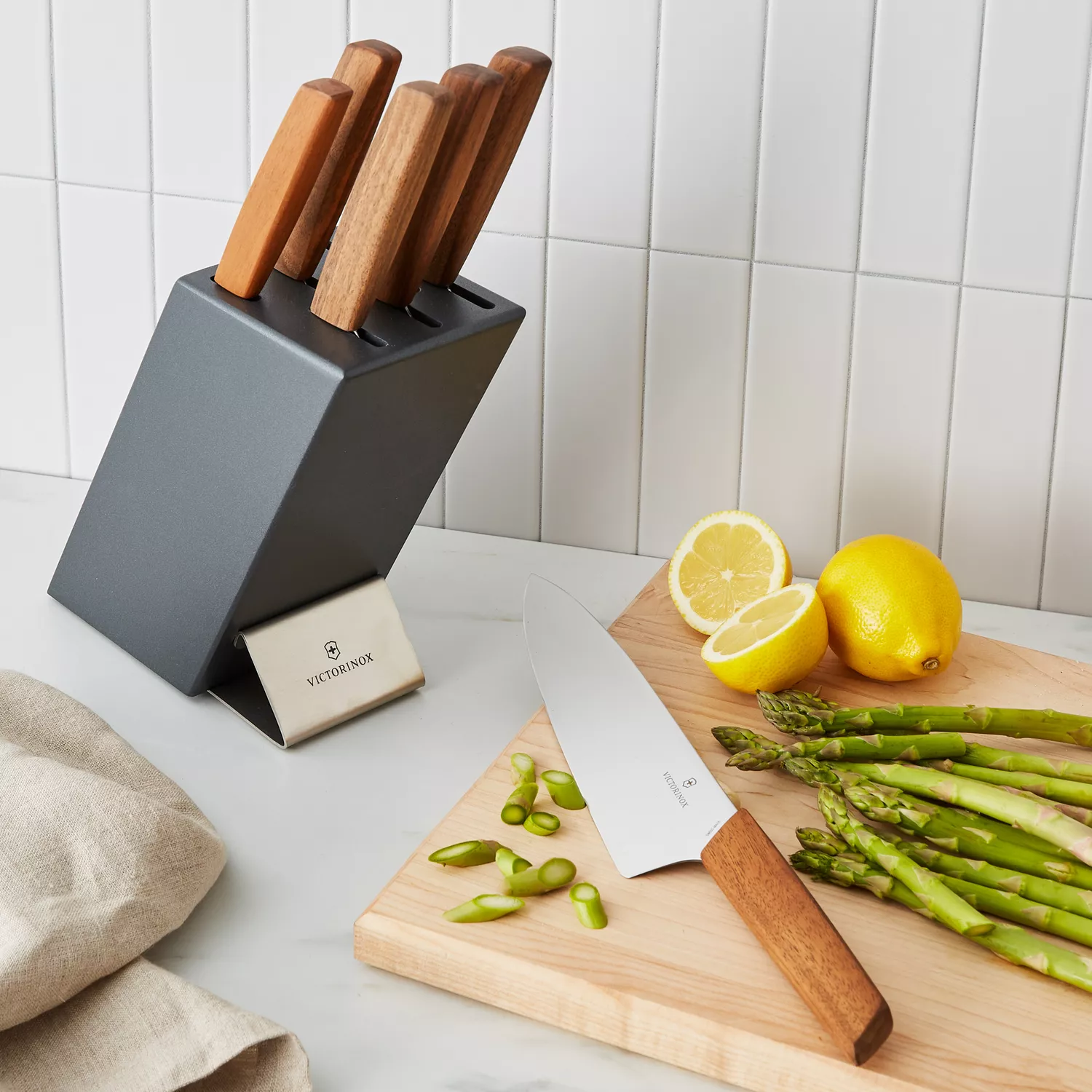 Signature Edge Walnut 13-piece Knife Block Set