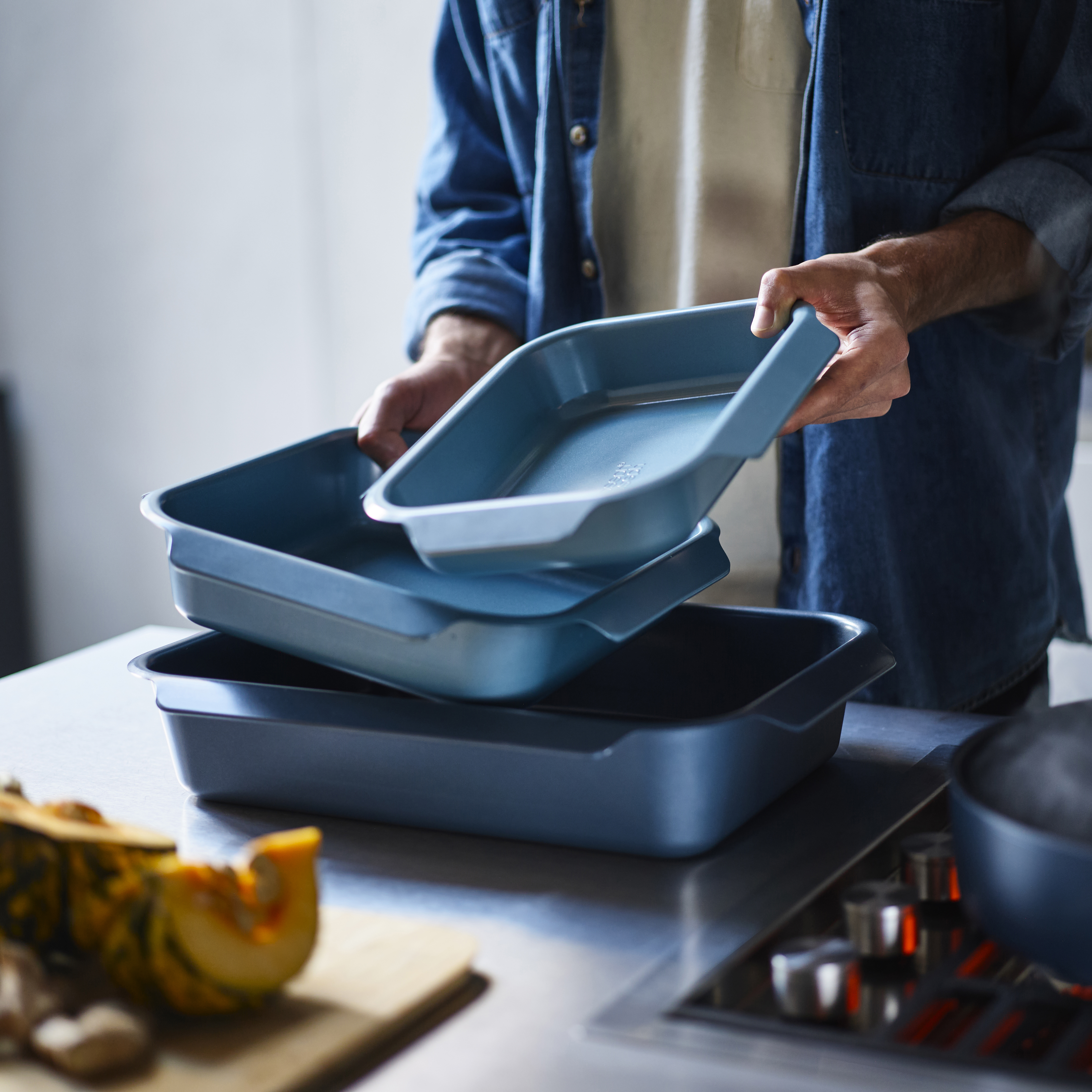 Joseph Joseph Nest Oven Nonstick Roasting Tray with Easy-Pull Handles