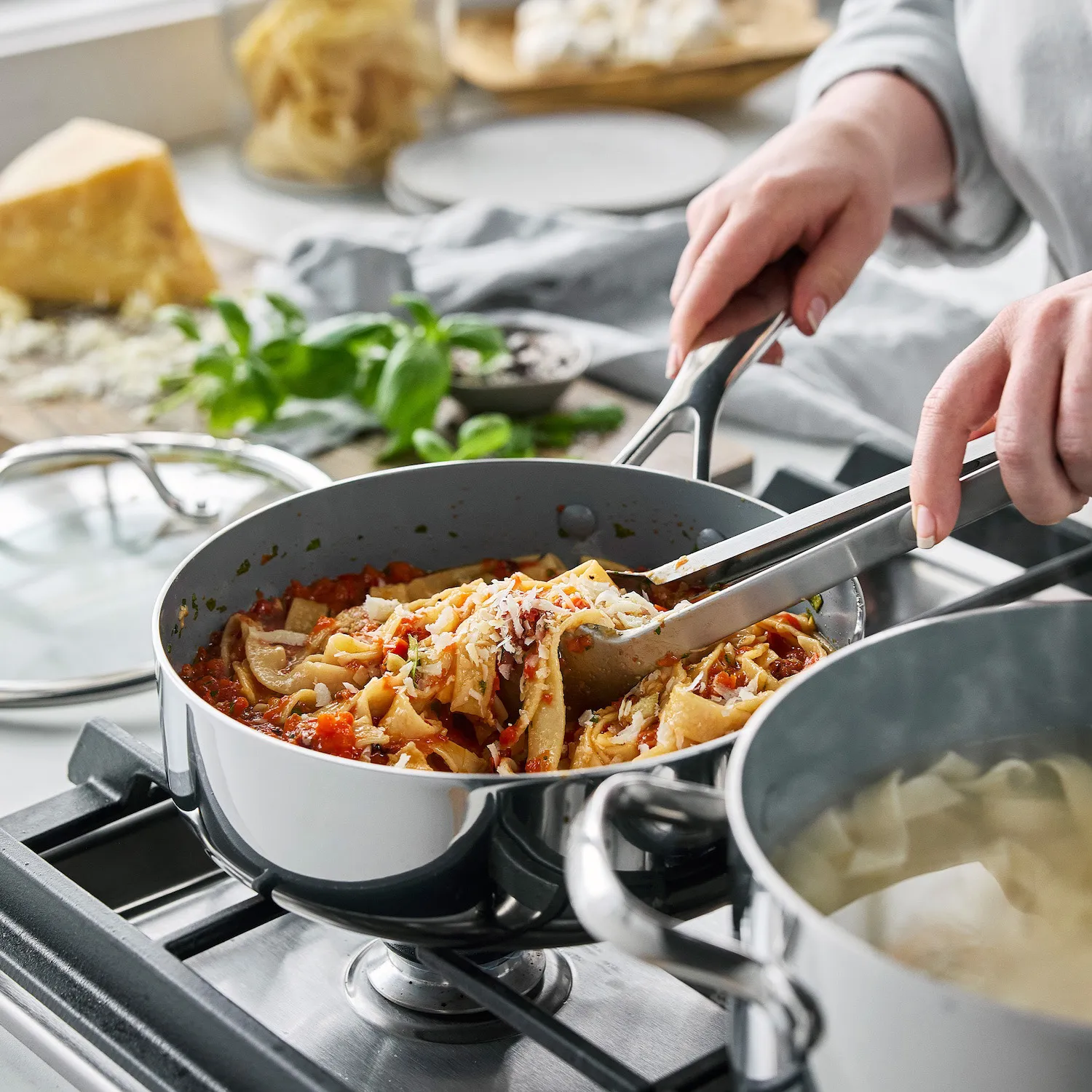 GreenPan Stainless Steel Valencia Pro Ceramic Nonstick 10-Piece Cookware Set