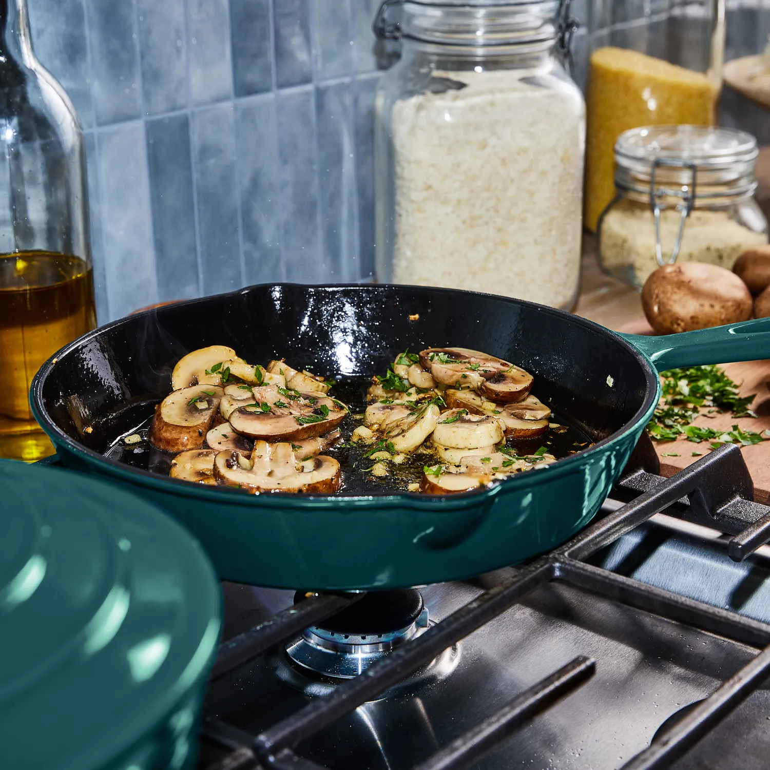 Sur la table Enameled Cast Iron 5-Piece Set