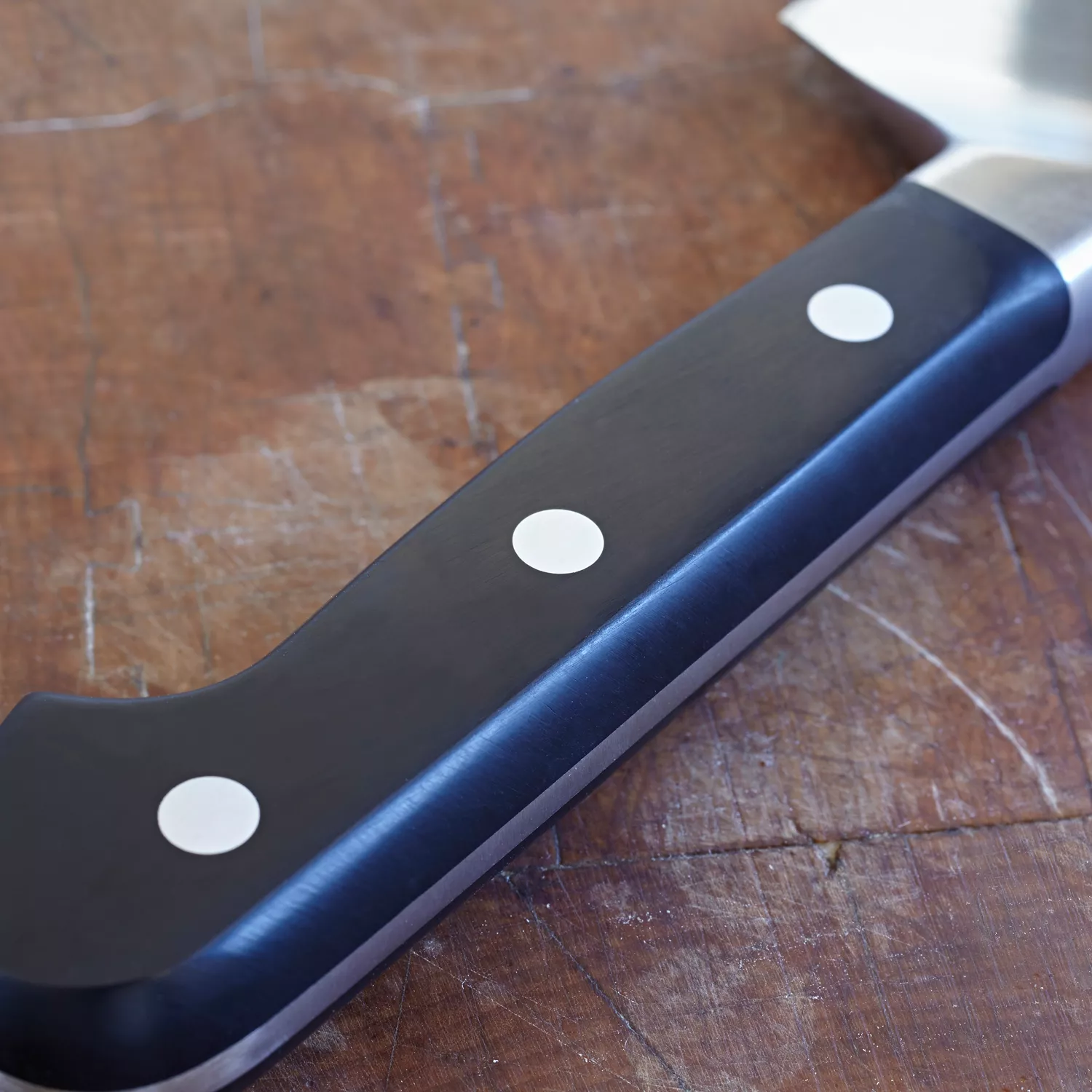 Zwilling J.A. Henckels Pro Rocking Santoku, 7&#34;