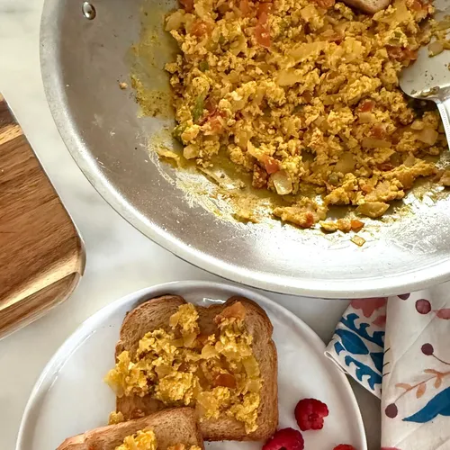 Scrambled Indian Breakfast Eggs (anda Bhurji)