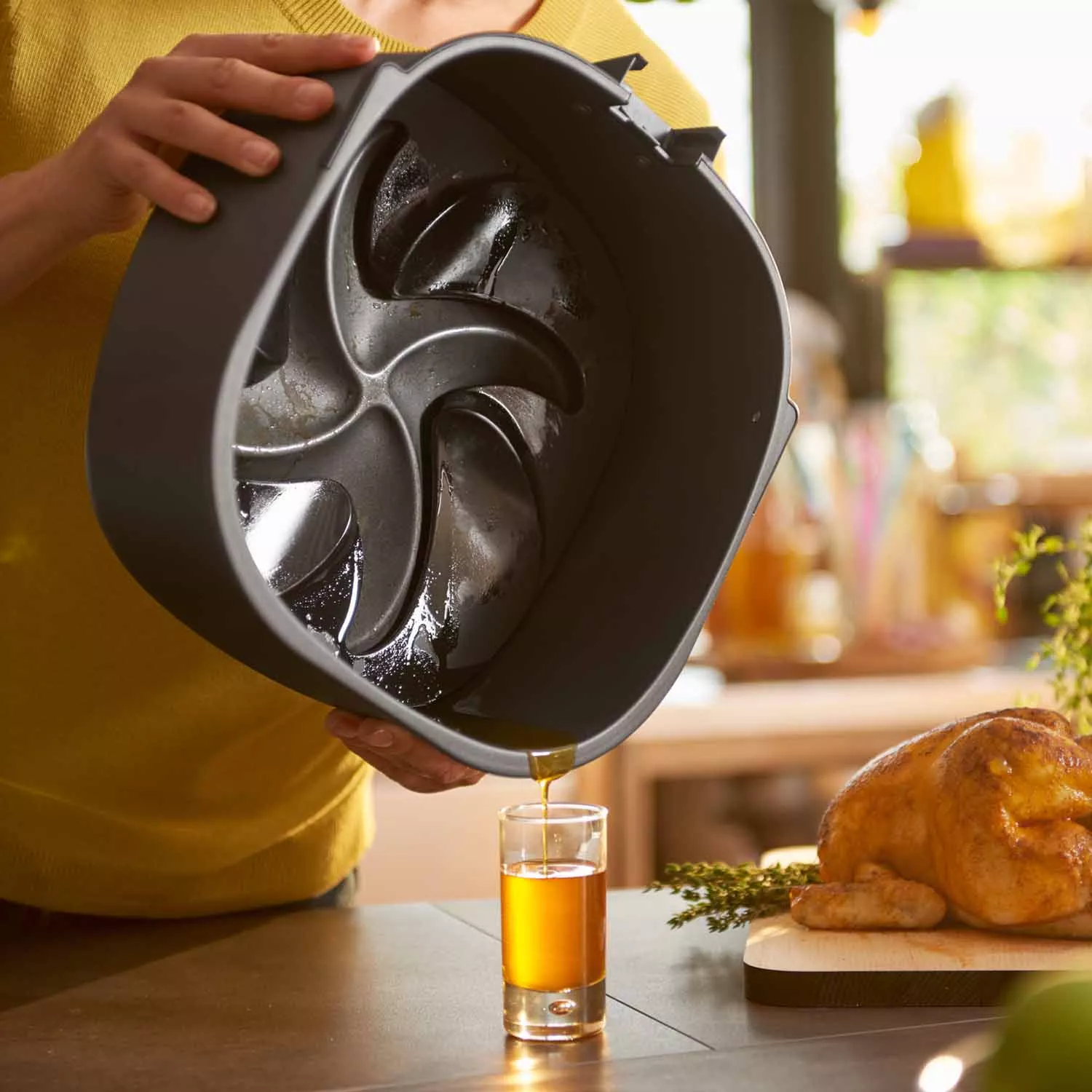 Philips Airfryer XXL with Smart Sensing Technology is the new must