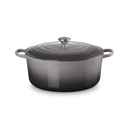 Le Creuset Signature Round Dutch Oven, 13.25 qt.