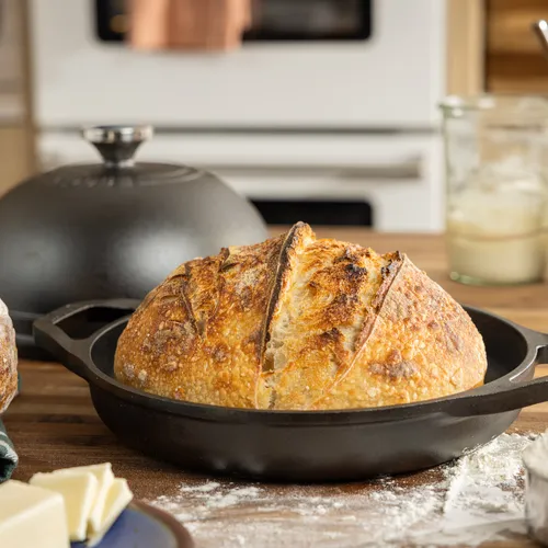 Lodge Chef Collection Cast Iron Bread Oven