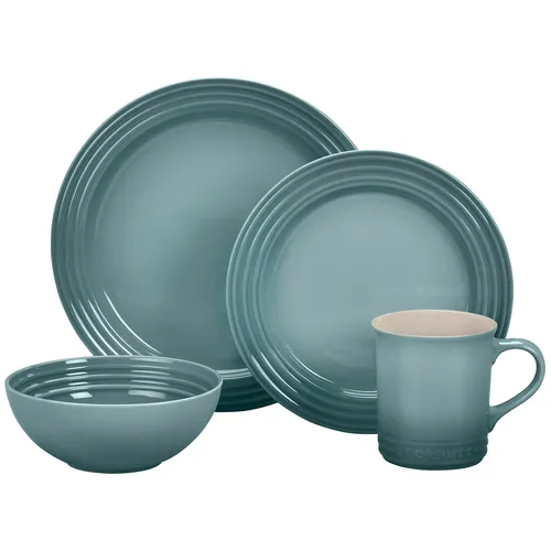 Le Creuset 16- Piece Dinnerware Set