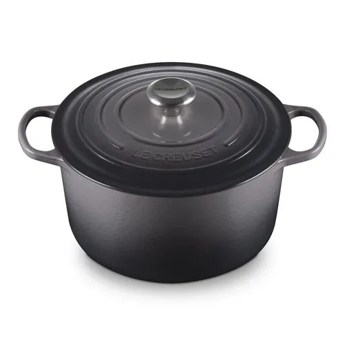 Le Creuset Signature Deep Round Dutch Oven, 6.5 qt.