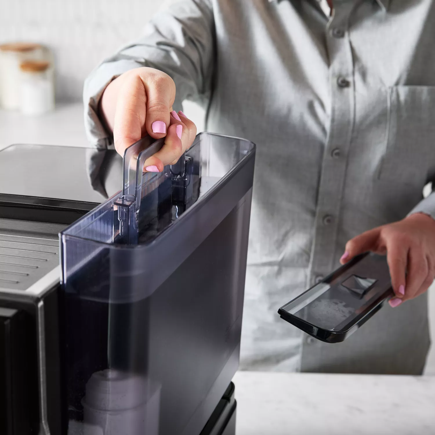 Bosch 800 Series Fully Automatic Espresso Machine in Black Stainless Steel