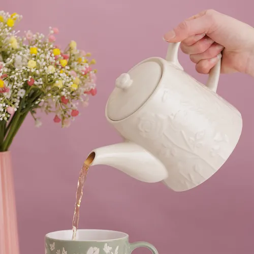 Mason Cash In the Meadow Teapot