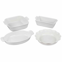 Le Creuset Stoneware 4-Piece Heritage Bakeware Set Perfect pie crust