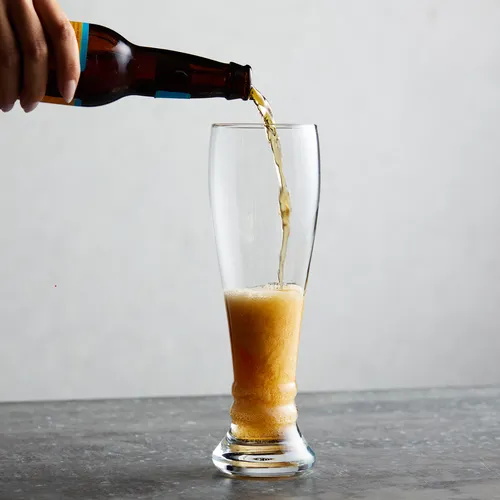Sur la table Chateau Beer Glass