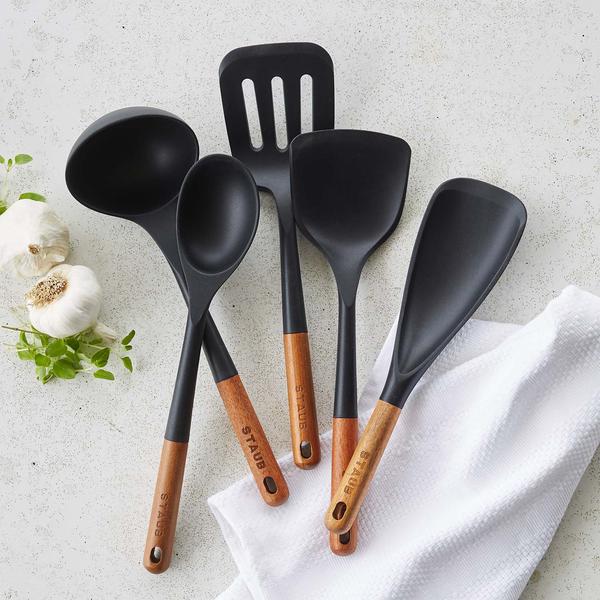 Staub Wok Turner - thumbnail 2