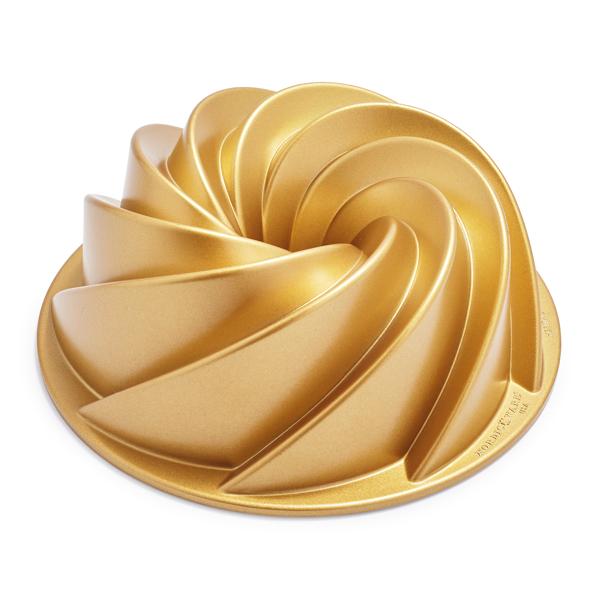 Nordic Ware Heritage Bundt® Pan
