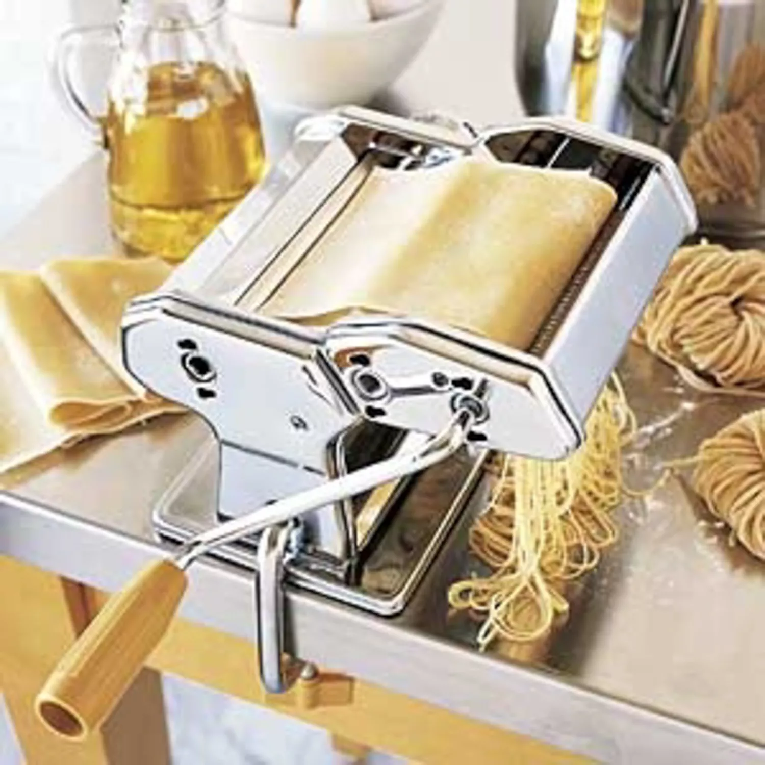 First Class Non-Stick Coating With Clamp Base Manual Pasta Maker - Buy  First Class Non-Stick Coating With Clamp Base Manual Pasta Maker Product on