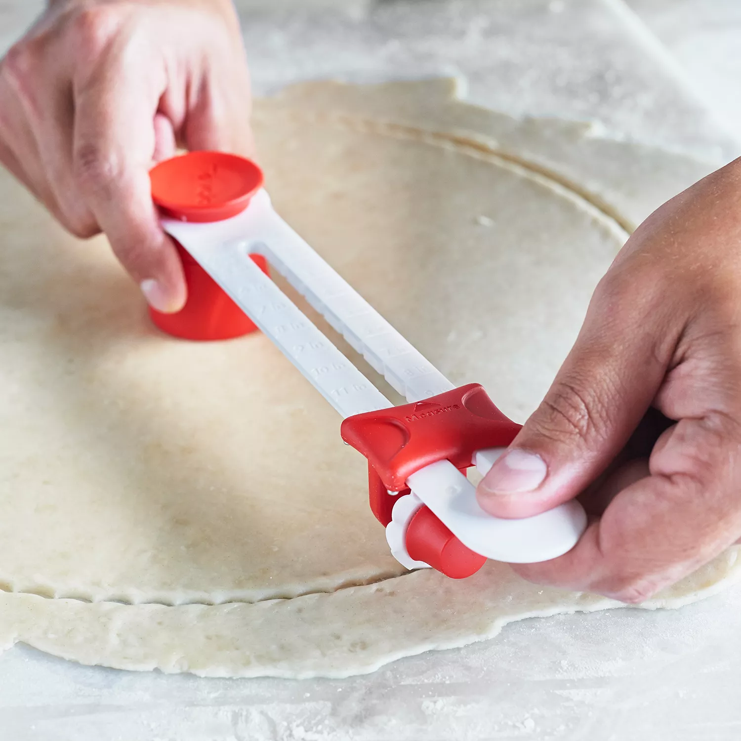 Tovolo Precision Pie Crust Cutter (Charcoal)