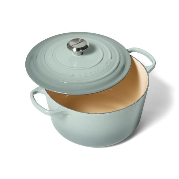 Le Creuset Signature Deep Round Dutch Oven, 6.5 qt.