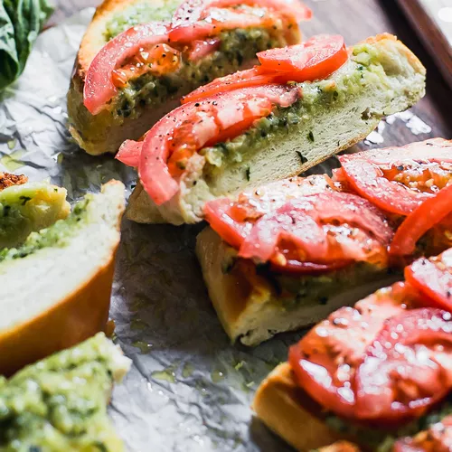 Caprese Herb Garlic Bread