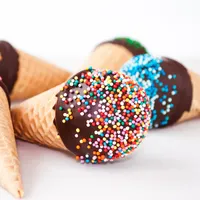 Online Family Fun: Summer Cake Pops (Eastern Time)