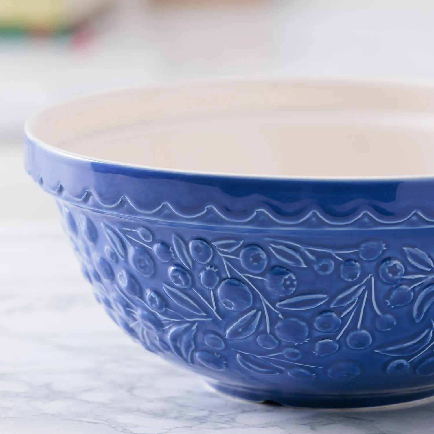 Mason Cash Blueberry Mixing Bowl, 2.85 qt.