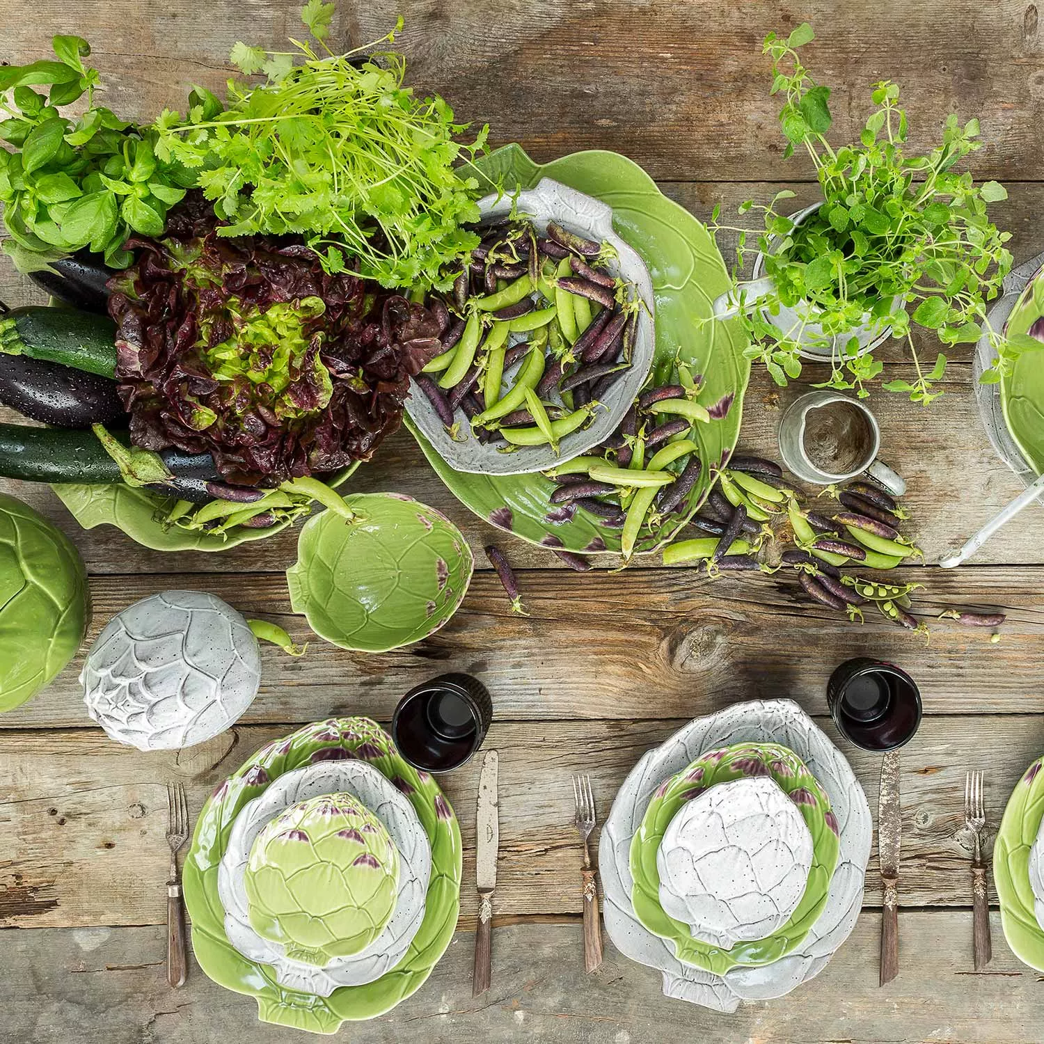 Bordallo Pinheiro Artichoke Salad Bowl