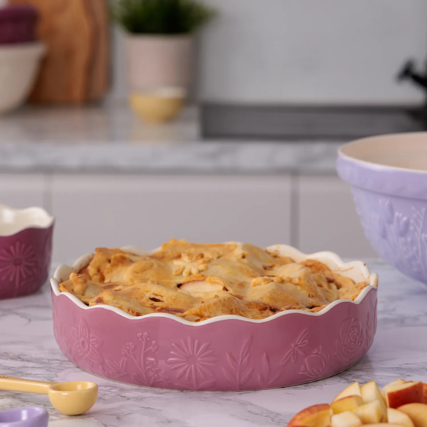 Mason Cash In The Meadow Pink Pie Dish