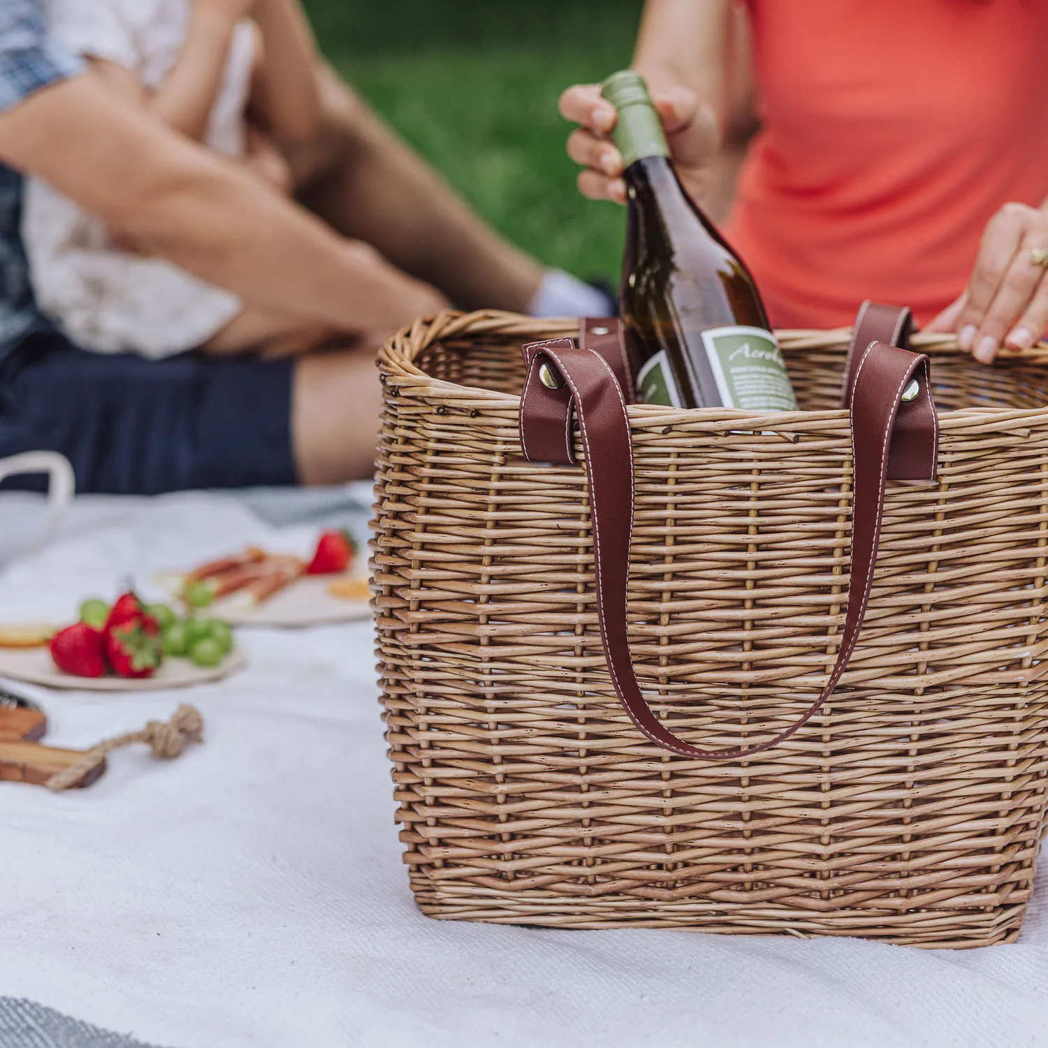Terrabella Earth Friendly Handwoven Picnic Basket, Set for 2