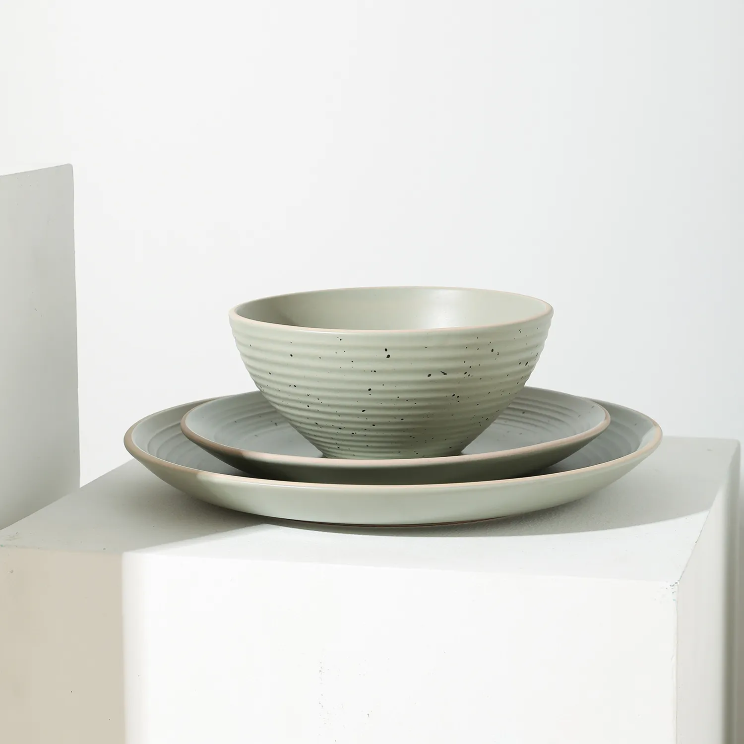 Stone Lain Lauren Stoneware 16-Piece Dinnerware Set